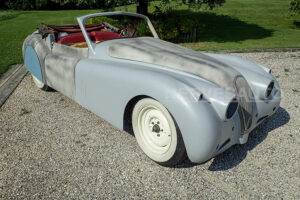 Jaguar XK120 DHC 1952 da restaurare