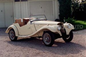 MG TF spider 1954 under restoration